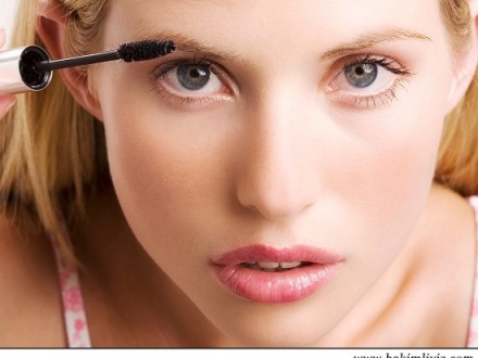 Genç Kızlar İçin Makyaj Örnekleri Genç Kızlar İçin Makyaj Örnekleri